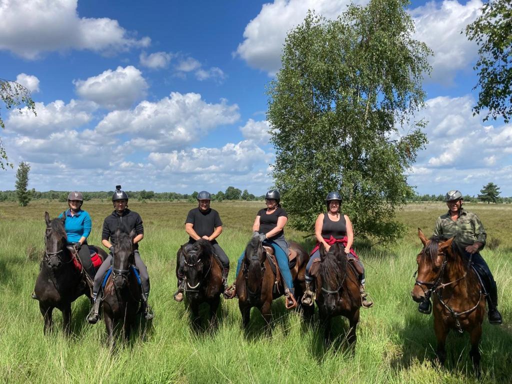 B&B Crijbohoeve Zutendaal Luaran gambar